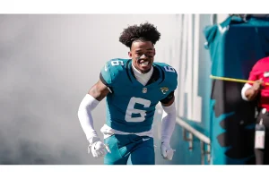 Giants Sign CB Greg Newsome II to $10M One-Year Deal
