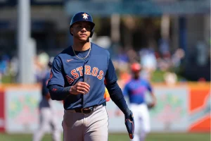 Houston Astros Re-Sign Veteran Catcher Christian Vázquez