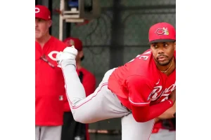 Hunter Greene Elbow Update: Reds Ace Avoids Major Injury Scare