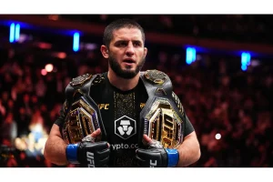 Charles Oliveira Claims Better Resume Than Islam and Khabib