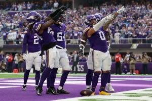 Vikings’ Low Tender Signals Uncertain Future for Ivan Pace Jr.