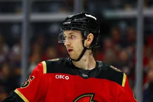 Jake Sanderson Injury Shakes Ottawa Senators’ Playoff Hopes