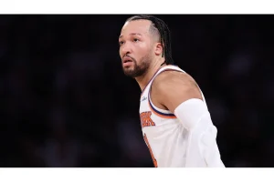 Jalen Brunson Dazzles With 15 Assists Despite Double Teams