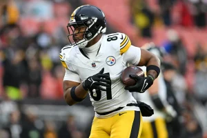 Steelers Likely to Retain James Pierre and Kenneth Gainwell in 2026