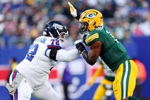 Jermaine Eluemunor’s Viral Stunt Has Giants Fans Begging