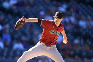 Blue Jays Bring Back Joe Mantiply on Minor League Deal