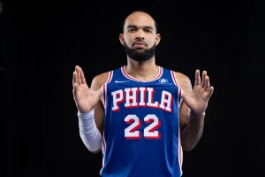Johni Broome Undergoes Knee Surgery, Recovery Update Due Soon