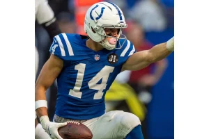 Dolphins Set to Secure Jordyn Brooks with New Extension