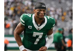 Justin Fields Rumors Ignite Fresh Browns Quarterback Controversy