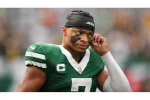 Jets Trade Justin Fields, Land Geno Smith as New QB Starter