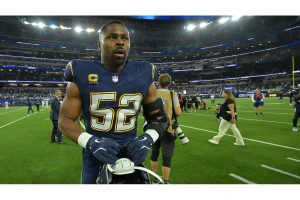 Khalil Mack Stays with Chargers on Surprising 1-Year Deal