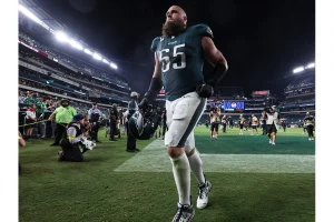 Lane Johnson Drops 👀 Emoji Amid Maxx Crosby Trade Buzz