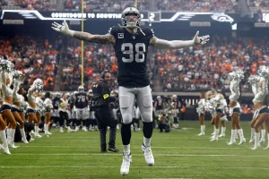 Maxx Crosby Traded to Ravens for 2 First-Round Picks