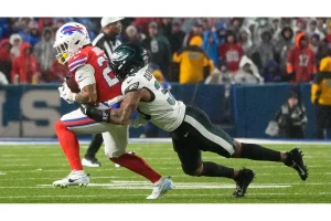 Michael Carter II Restructures Contract, Boosts Eagles’ Finances