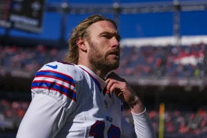 Bills Re-Sign Mitch Wishnowsky After Impressive Stint