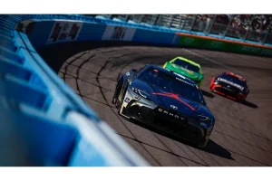 NASCAR Phoenix 2026: Betting Wins, Shocks, and Top Finishes