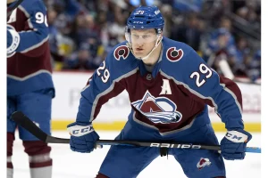 MacKinnon Says Kadri’s Return Boosts Avalanche’s Cup Hopes