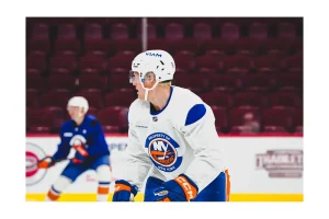Islanders vs. Panthers Tonight: How to Watch & Stream Live