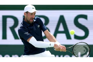 Novak Djokovic Battles Arm Pain Ahead of Crucial Indian Wells Match