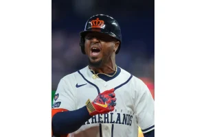Ozzie Albies Walk-Off Homer Lifts Netherlands Over Nicaragua