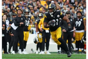 Steelers Mock Draft: Strengthening Trenches and Adding QB Hope
