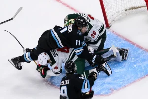 Blackhawks Recall Ethan Del Mastro from Rockford IceHogs
