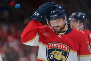 Will Sam Reinhart Score Against Devils Tonight? Odds Inside