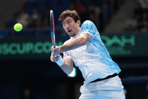 Sebastian Ofner Faces First Clash with Herbert in St. Brieuc Final
