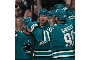 Mukhamadullin’s Late Goal Lifts Sharks Over Oilers 5-4