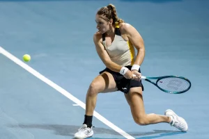 Solana Sierra Faces Peyton Stearns in Indian Wells Thriller