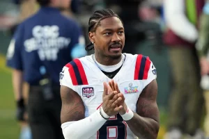 AI Video Fakes Mike Vrabel Cutting Stefon Diggs—Fans React