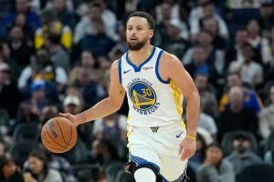 Stephen Curry Injury Update: Out 10 More Days, Warriors Brace
