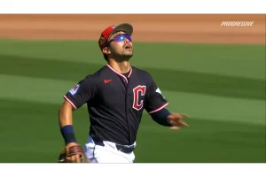 Stephen Vogt Confident Steven Kwan Thrives in Center Field