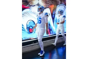 Taylor Decker Released by Detroit Lions After 10 Years