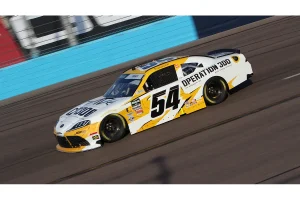 Taylor Gray Snags Thrilling Pole Position at Phoenix Raceway