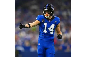 Tommy DeVito Signs $7.4M Deal to Stay with Patriots