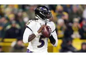 Tyler Huntley Signs 2-Year Deal to Stay with Ravens