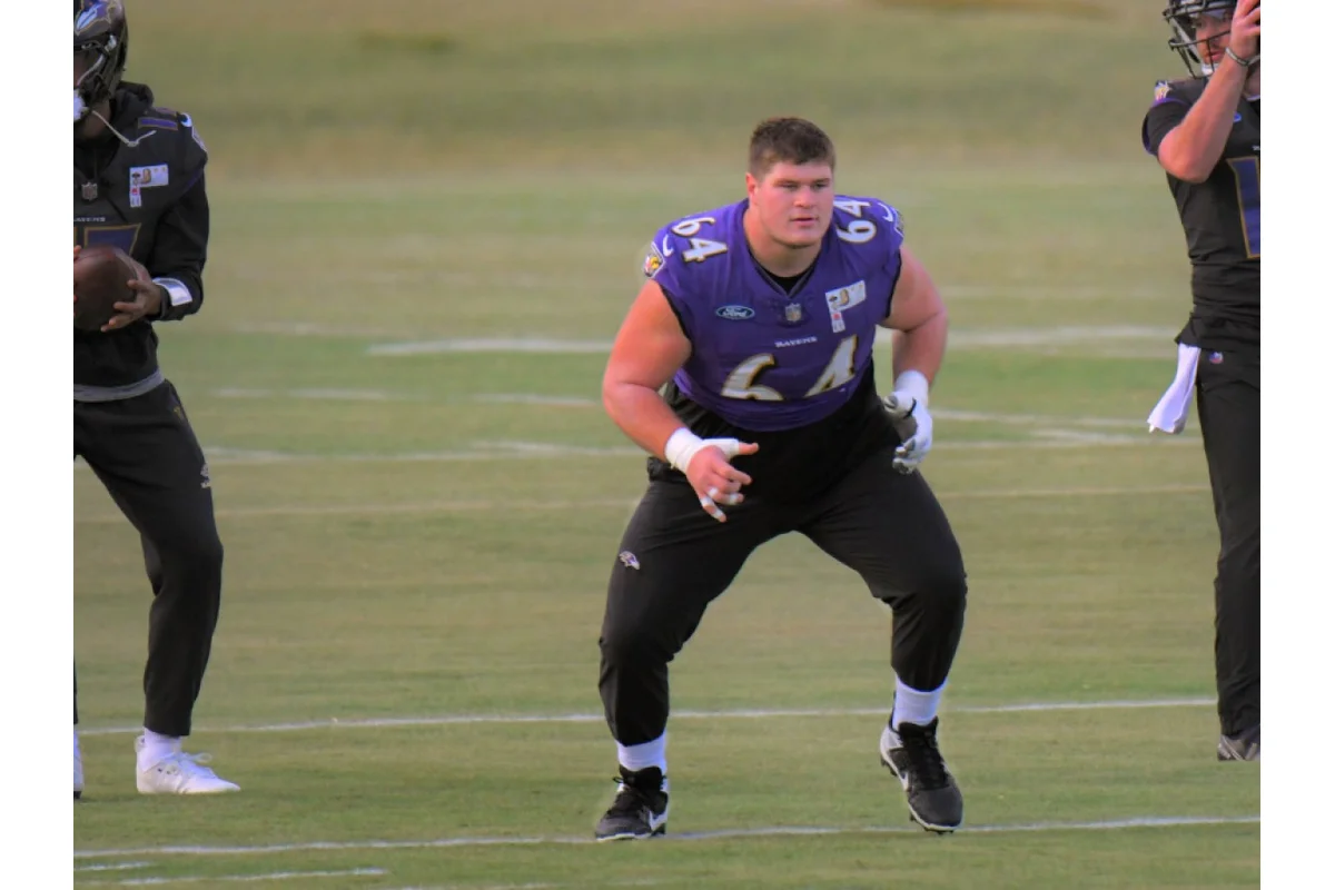 Tyler Linderbaum