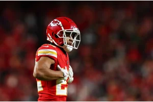 Is Tyreek Hill Worth the 2026 Free Agency Gamble?