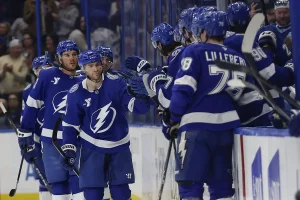 Victor Hedman Reacts After Tough Loss to Buffalo Sabres