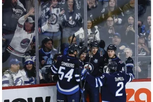 Canucks Fight to Avoid Season Sweep by Winnipeg Jets Tonight