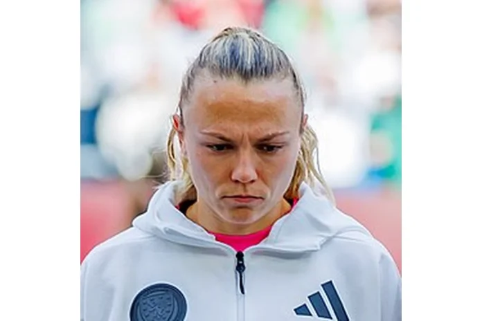 Image of Claire Emslie