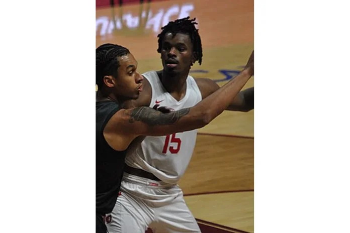 Image of DaRon Holmes II