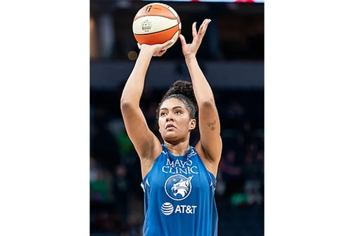 Image of Damiris Dantas