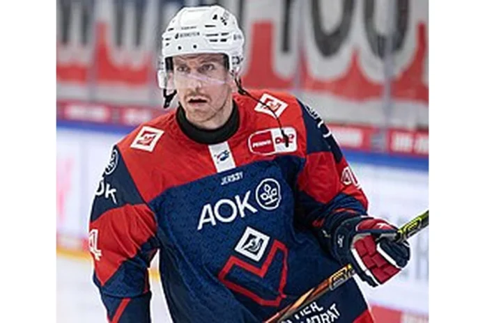 Image of Dan Renouf