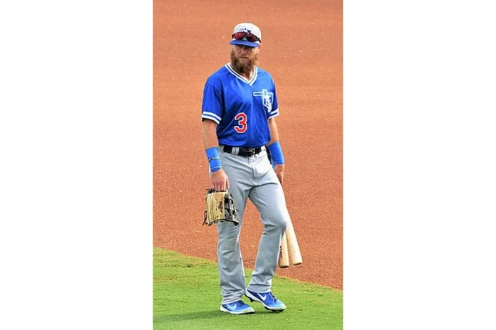 Image of Drew Avans
