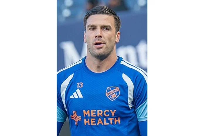 Image of Evan Louro