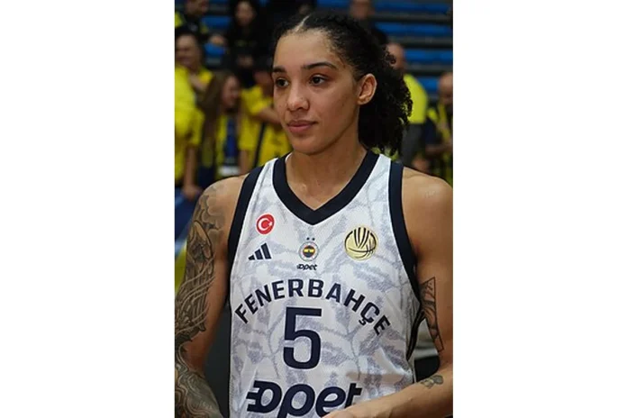 Image of Gabby Williams