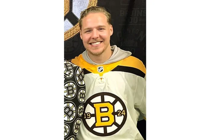 Image of Hampus Lindholm