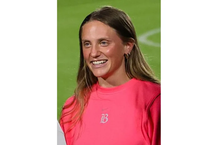 Image of Hannah Bebar